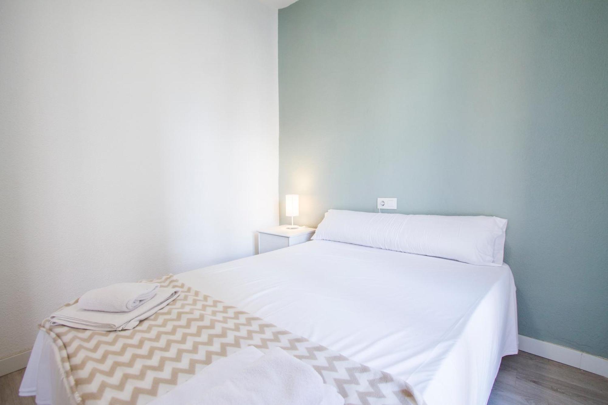 Apartamentos Tetuan Sandino Madrid Exterior photo