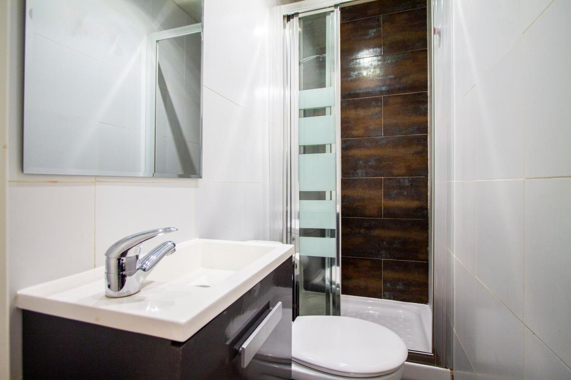 Apartamentos Tetuan Sandino Madrid Exterior photo
