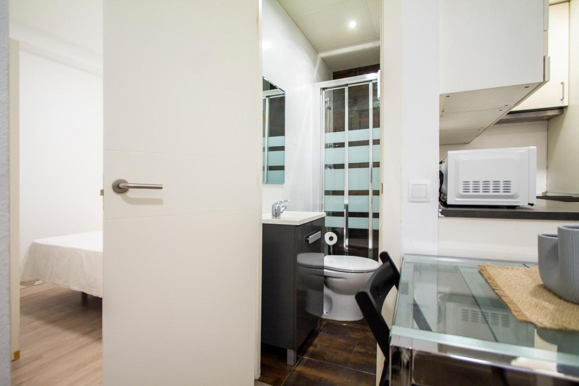 Apartamentos Tetuan Sandino Madrid Exterior photo