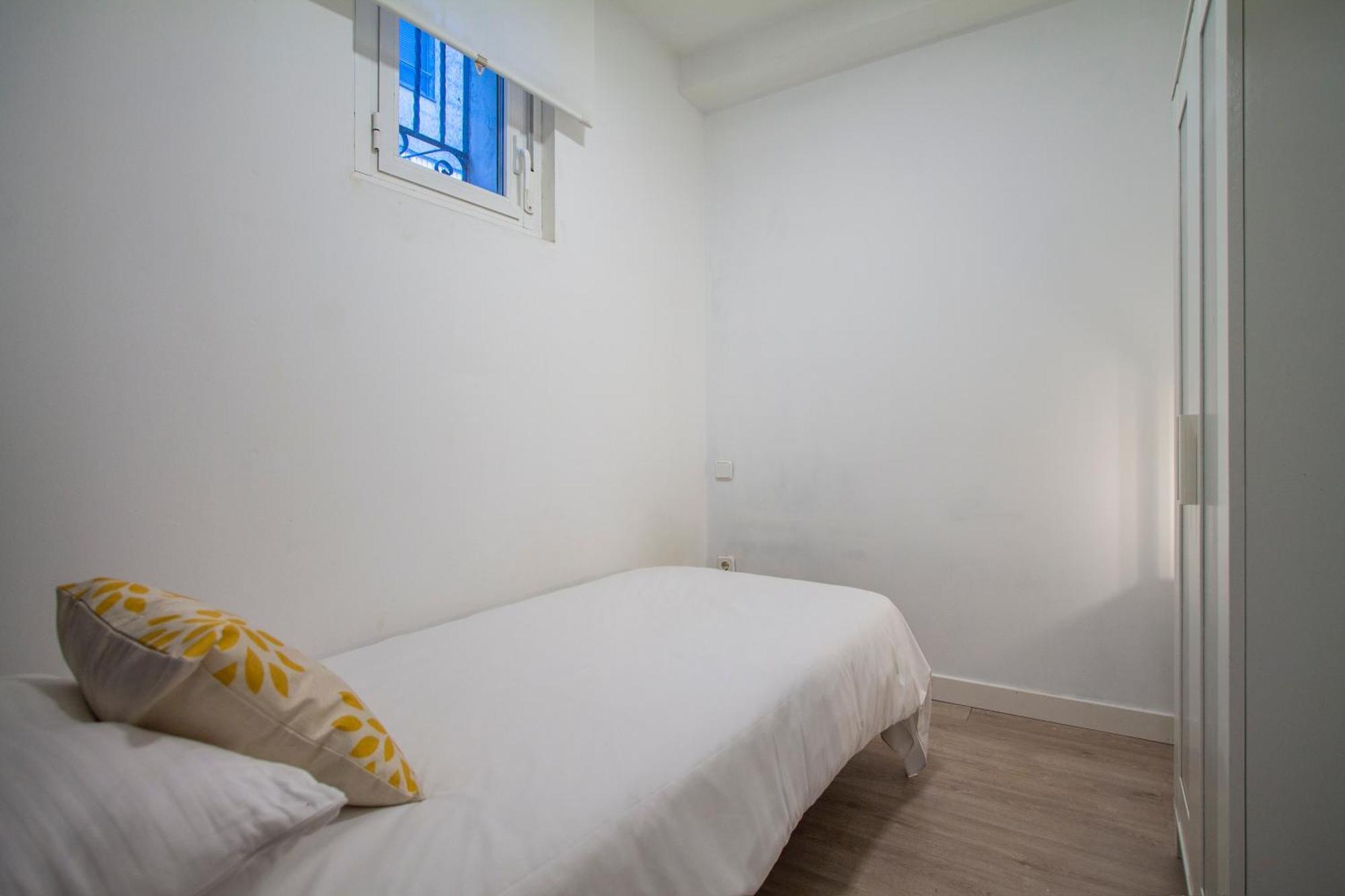 Apartamentos Tetuan Sandino Madrid Exterior photo
