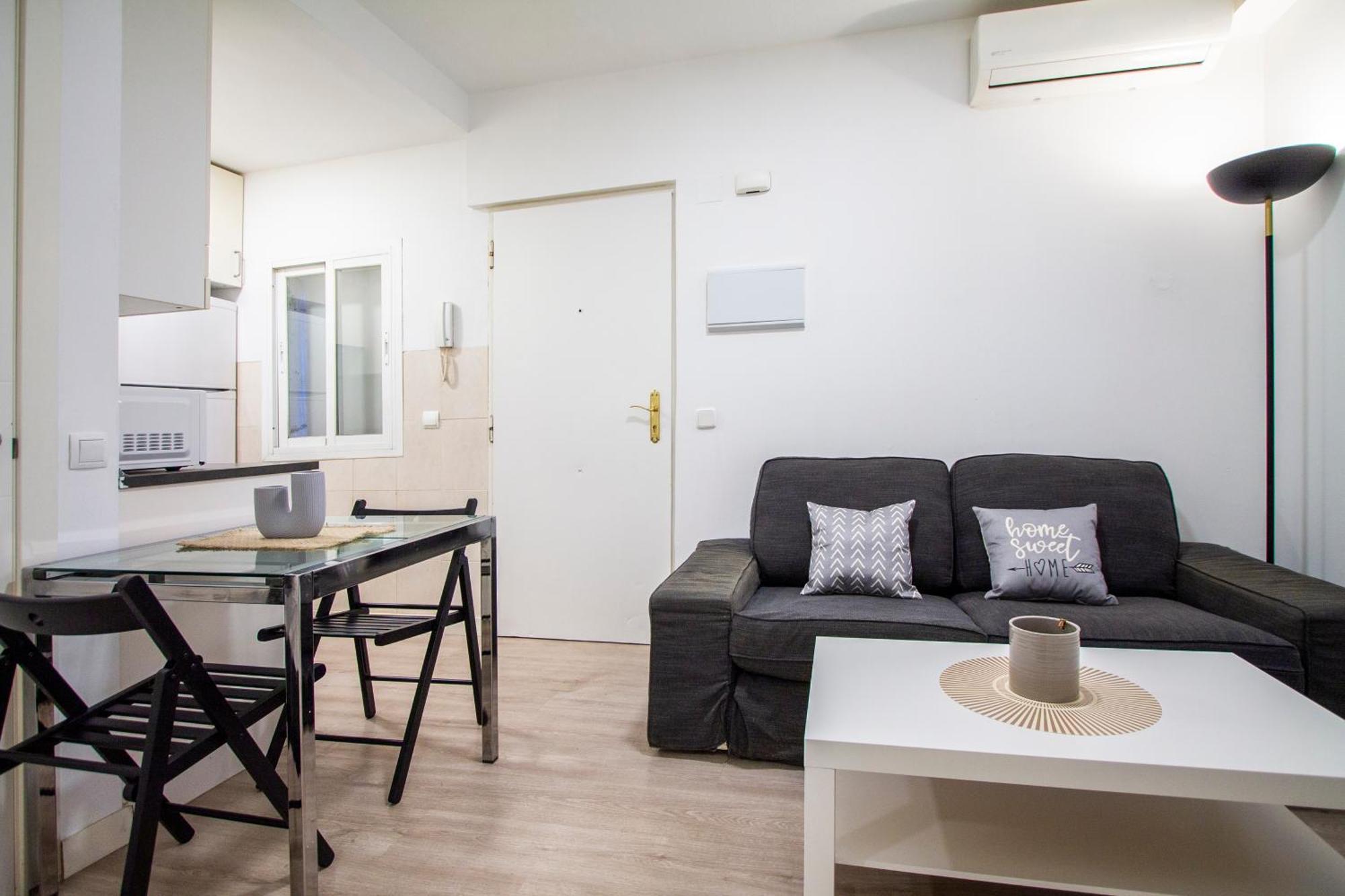Apartamentos Tetuan Sandino Madrid Exterior photo