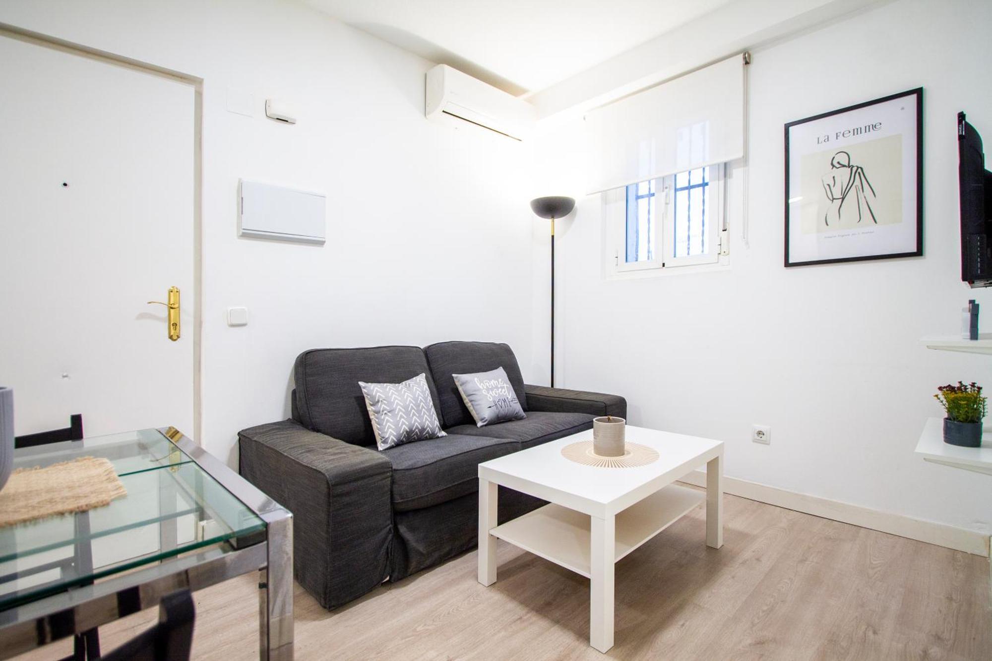 Apartamentos Tetuan Sandino Madrid Exterior photo