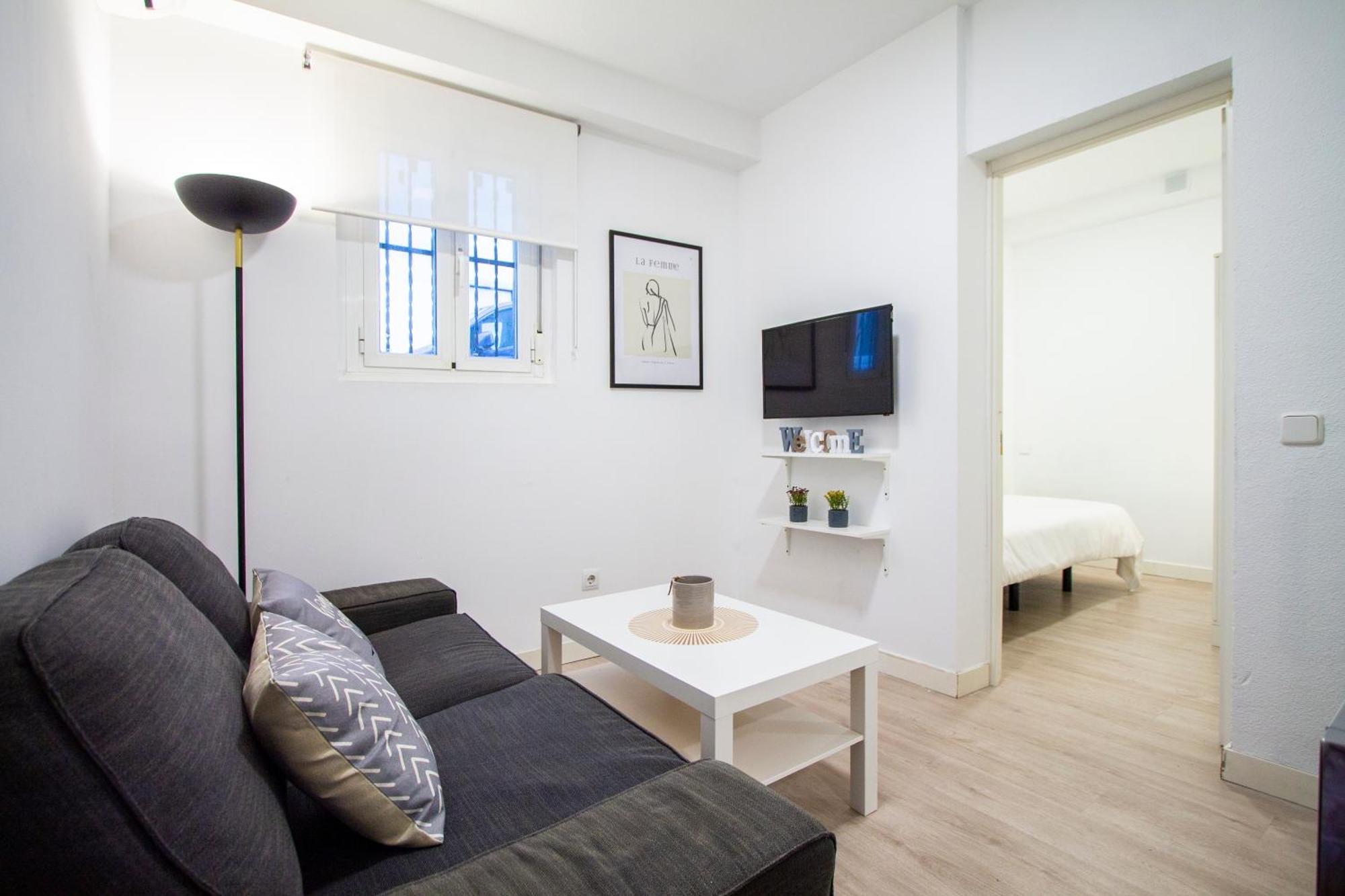 Apartamentos Tetuan Sandino Madrid Exterior photo
