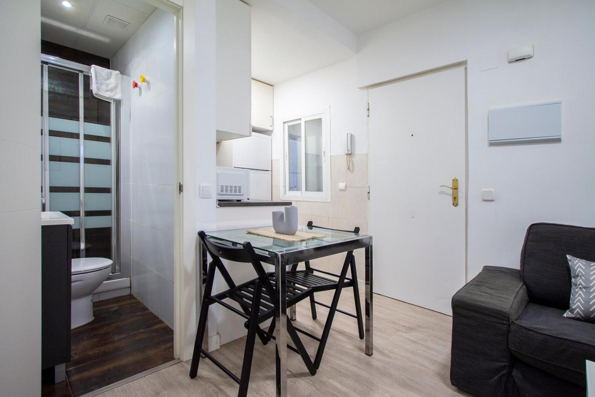 Apartamentos Tetuan Sandino Madrid Exterior photo