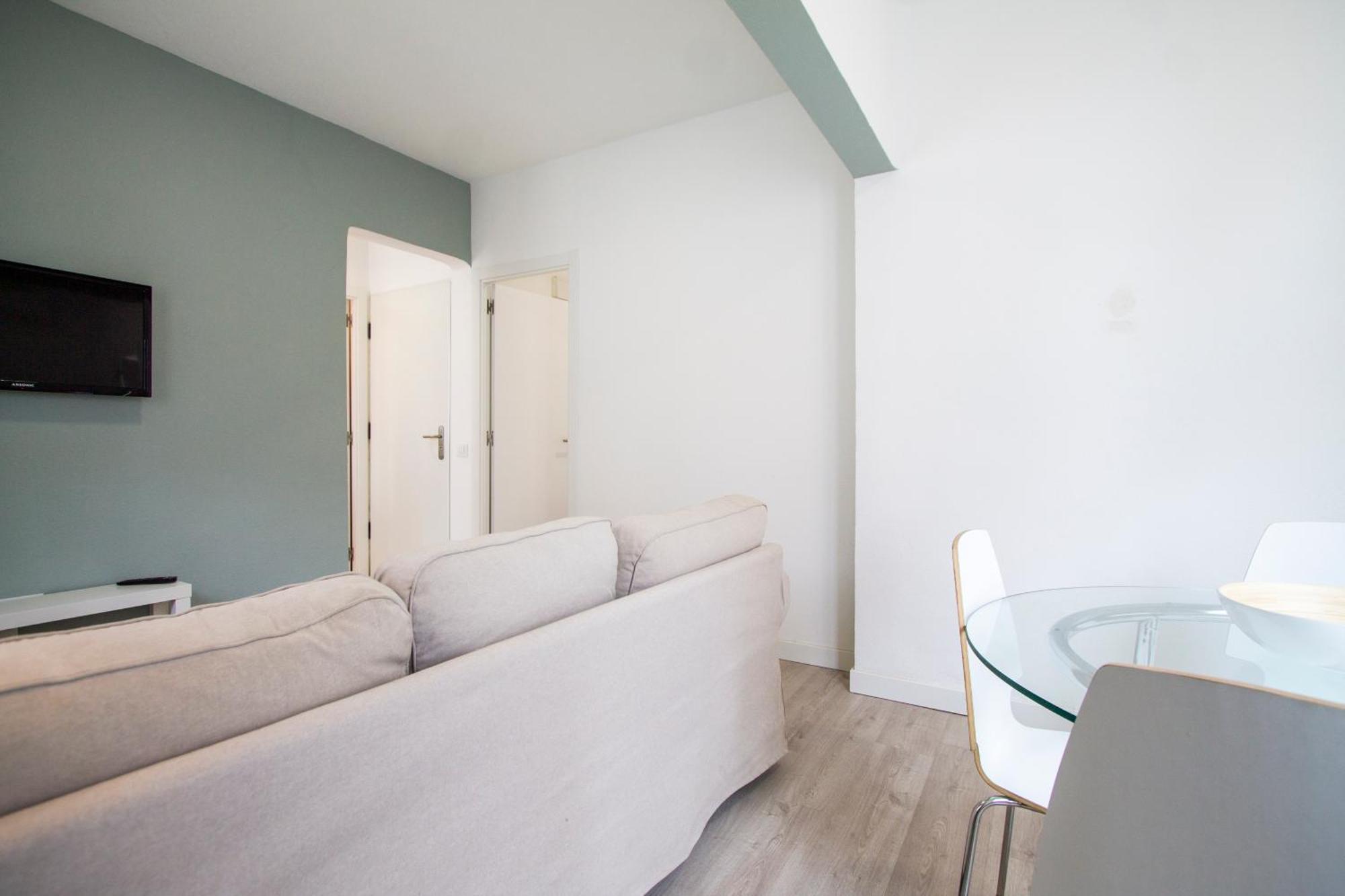 Apartamentos Tetuan Sandino Madrid Exterior photo