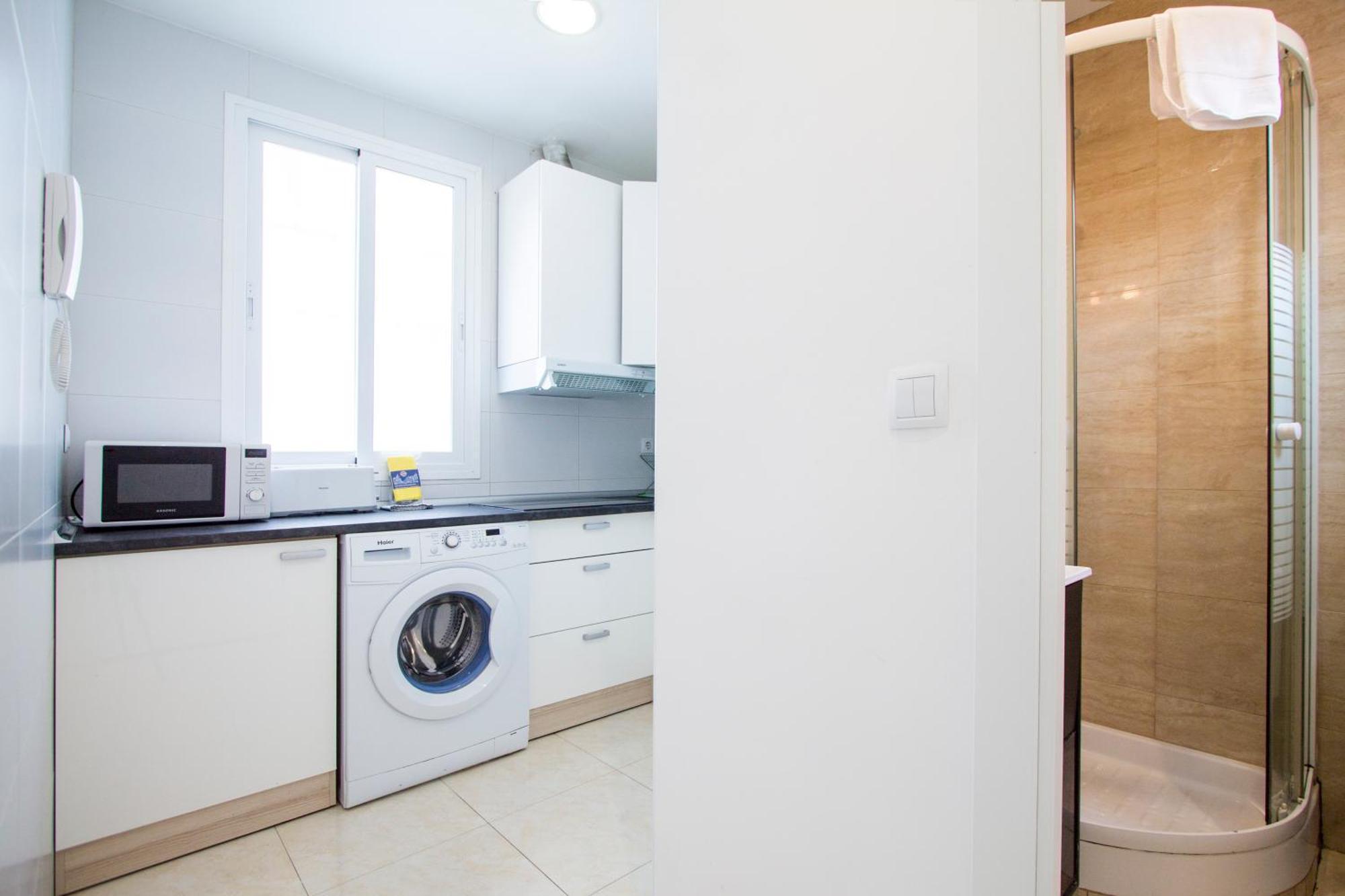 Apartamentos Tetuan Sandino Madrid Exterior photo