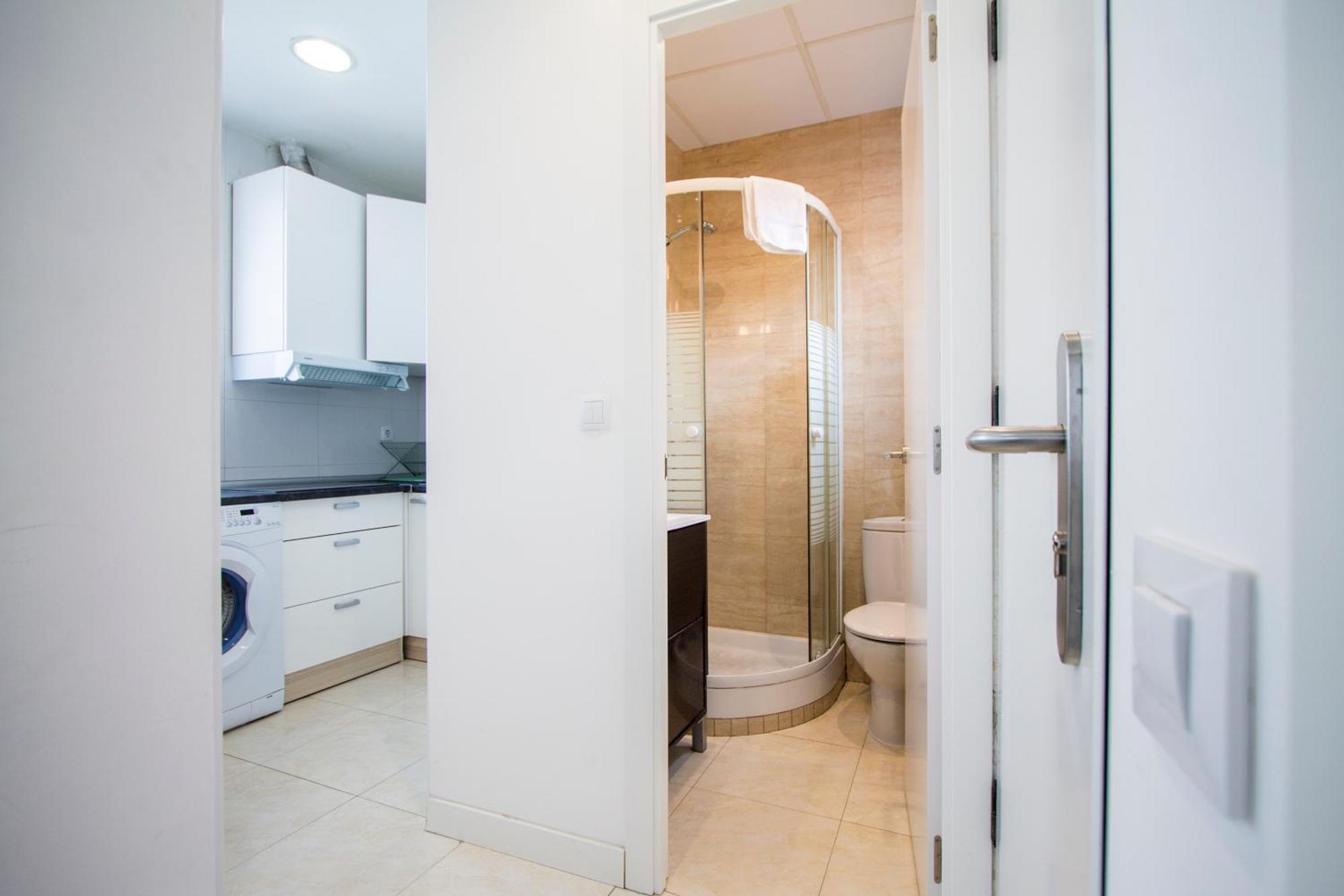 Apartamentos Tetuan Sandino Madrid Exterior photo